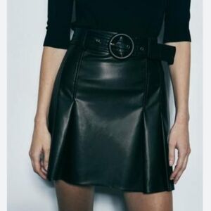 🆕️ Zara Faux Leather Belted Skirt